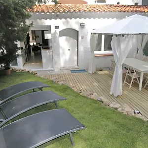 Casa En El Roc De Sant Gaieta Сasa de vacaciones Roda de Berà (Roda de Bará)