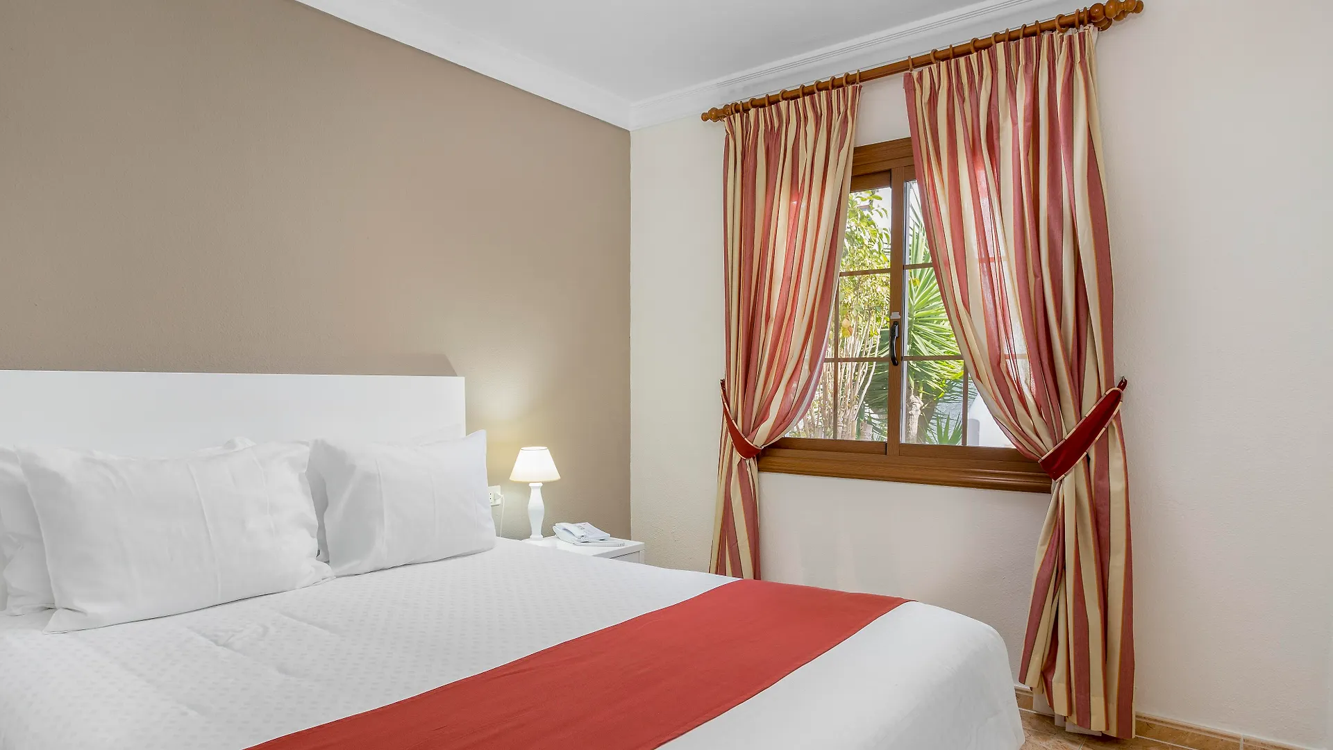 Sunset View Club Aparthotel San Miguel de Abona 3*,  Spain